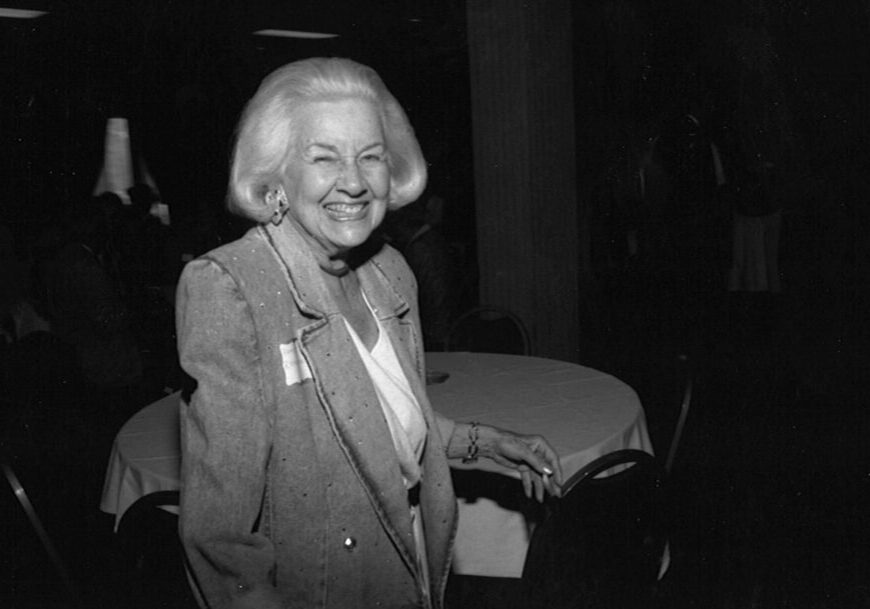 Dorothy-Dean-Black-and-White