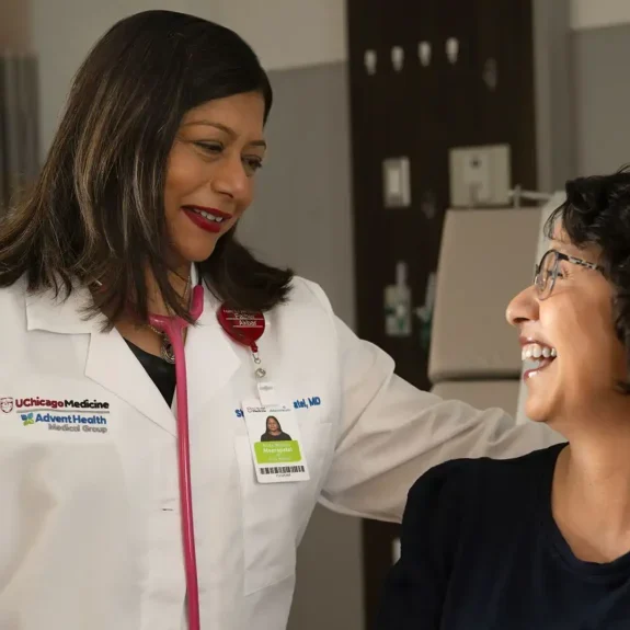 Dr.-Shakilabanu-Meerapatel-with-female-patient2-smaller-1 Dr.-Shakilabanu-Meerapatel-with-female-patient2-smaller-1
