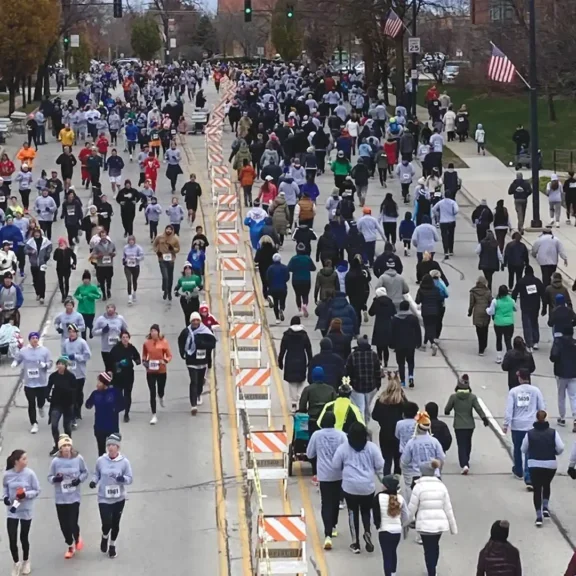 Photo-4-crowd-shot-mid-race Photo-4-crowd-shot-mid-race